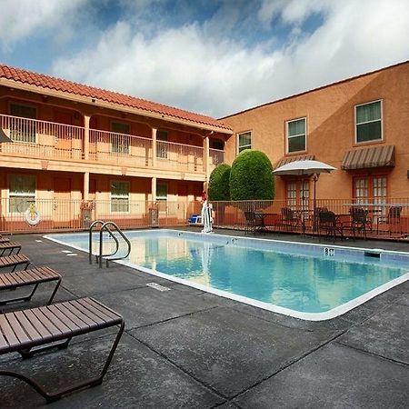 Motel 6 Dallas Tx Downtown Dış mekan fotoğraf